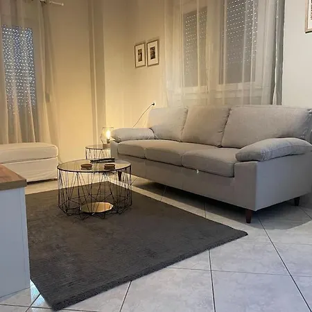 Letty's Cozy Flat 公寓